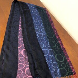 Multicolor Geometric Print Wrap Scarf.